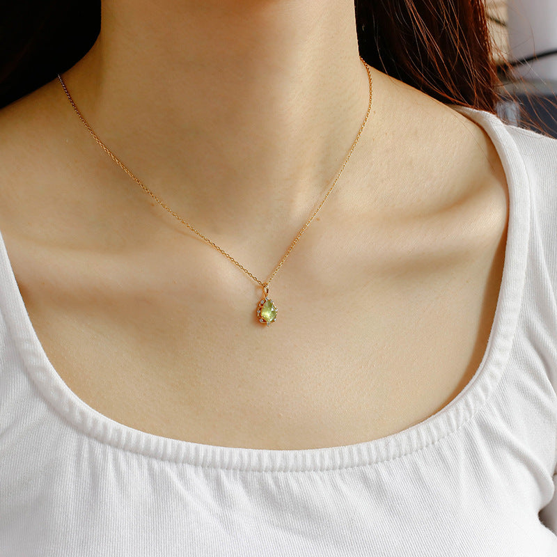 Vintage Grace Peridot Pendant