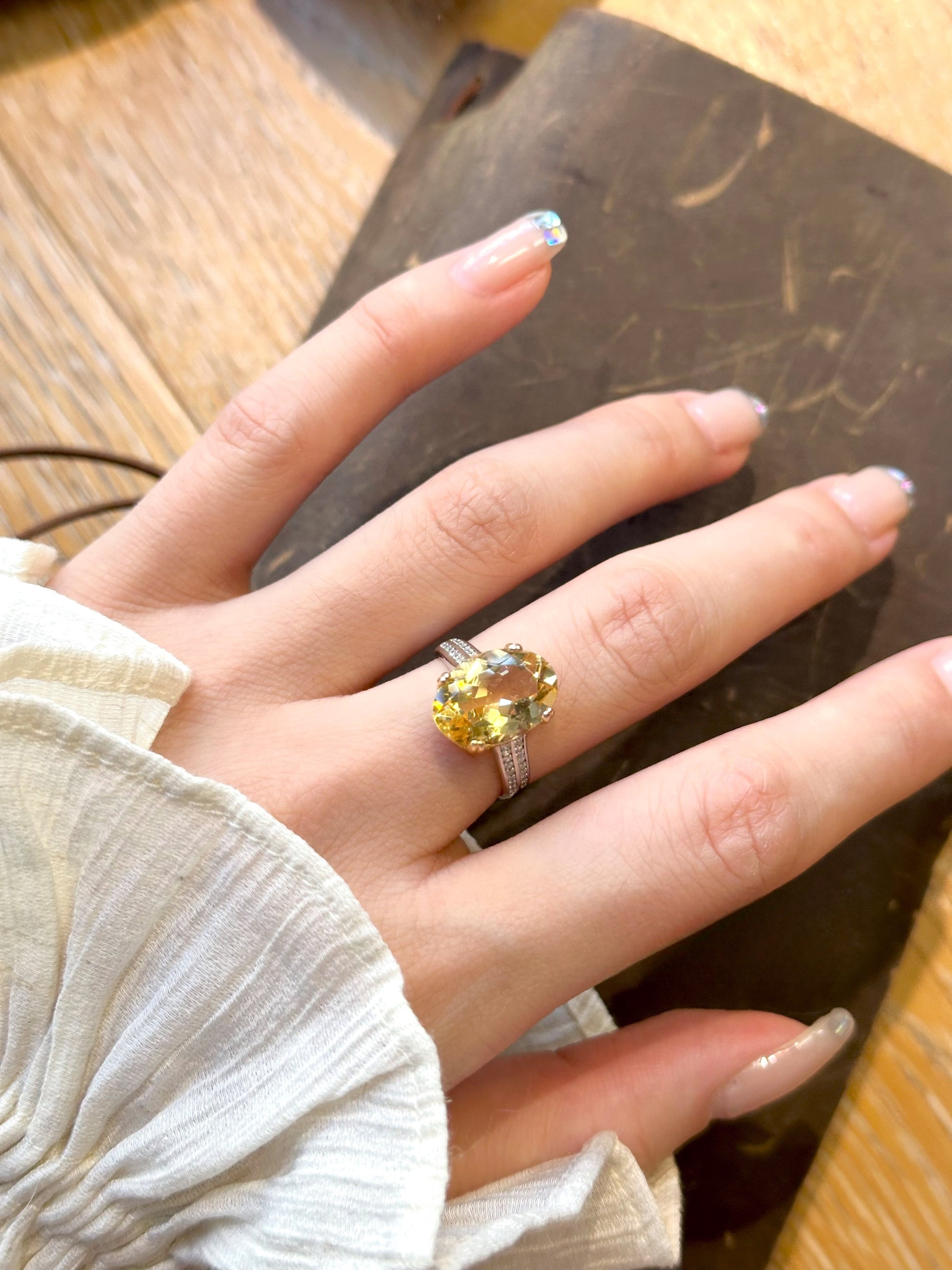 Sterling Silver Oval-Cut Citrine Ring