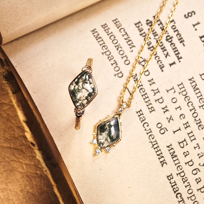 Nature’s Mirror Moss Agate Pendant/Necklace