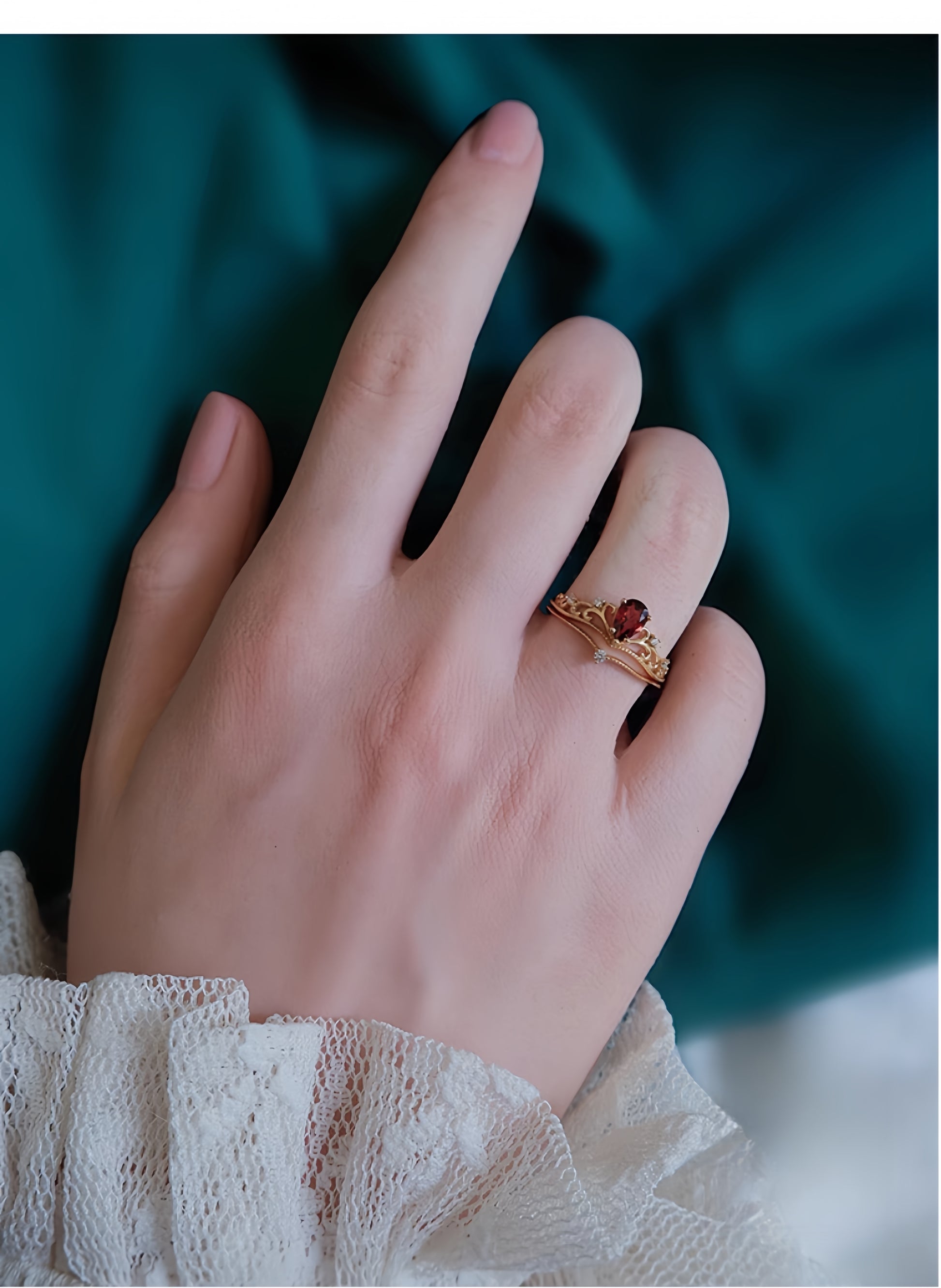 Crimson Crown Ring Set