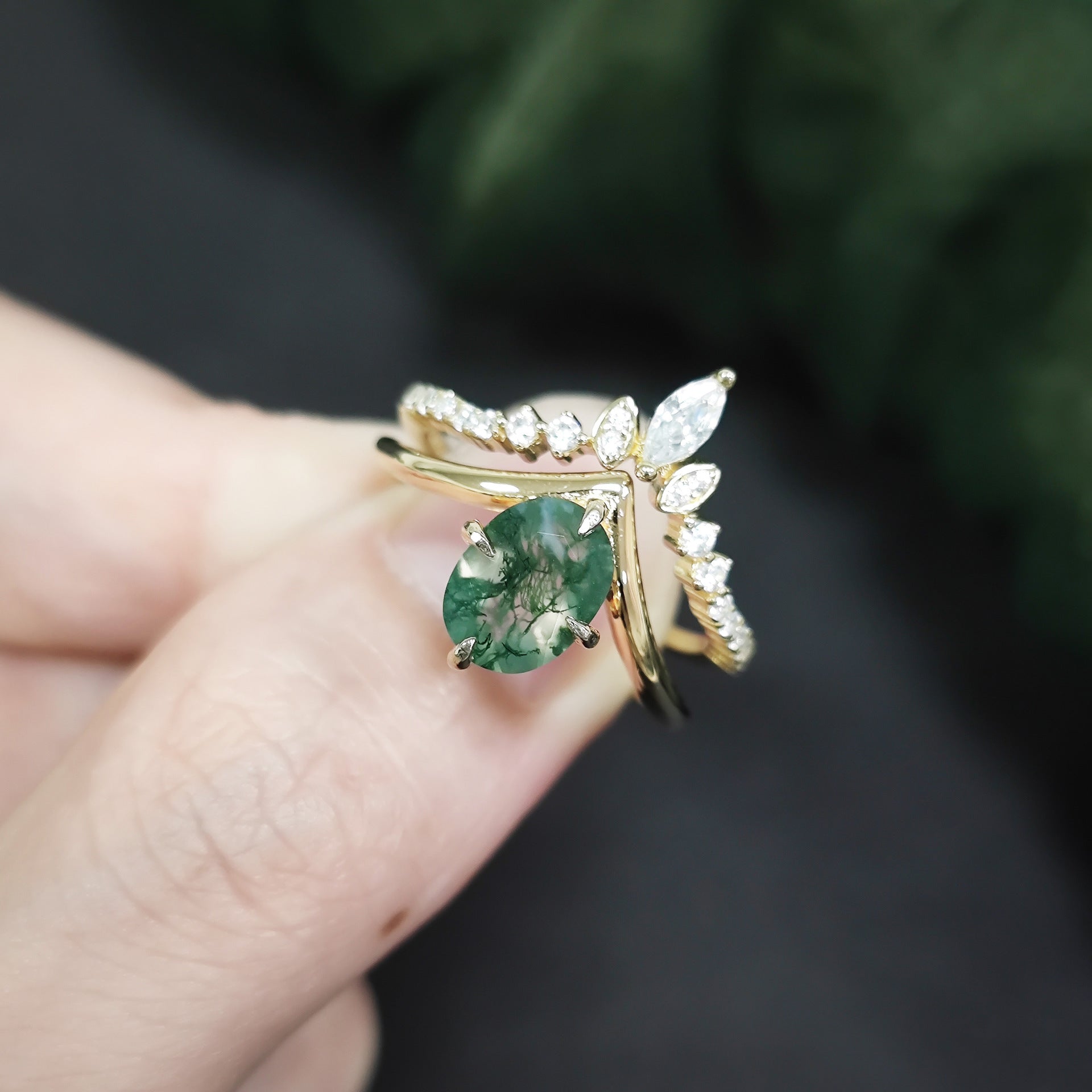 Verdant Crown Moss Agate Ring Set