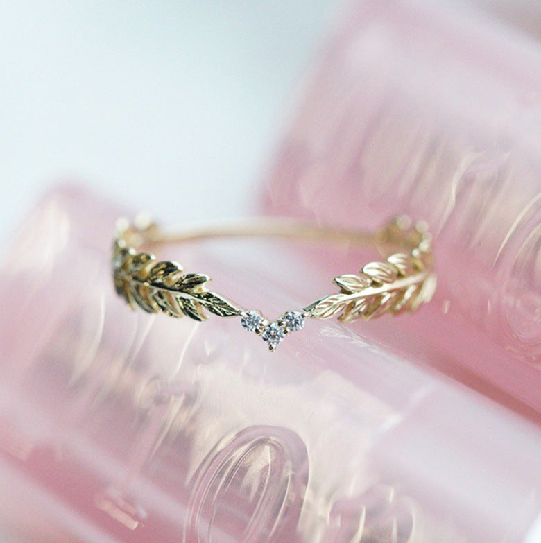Featherlight Crown Ring