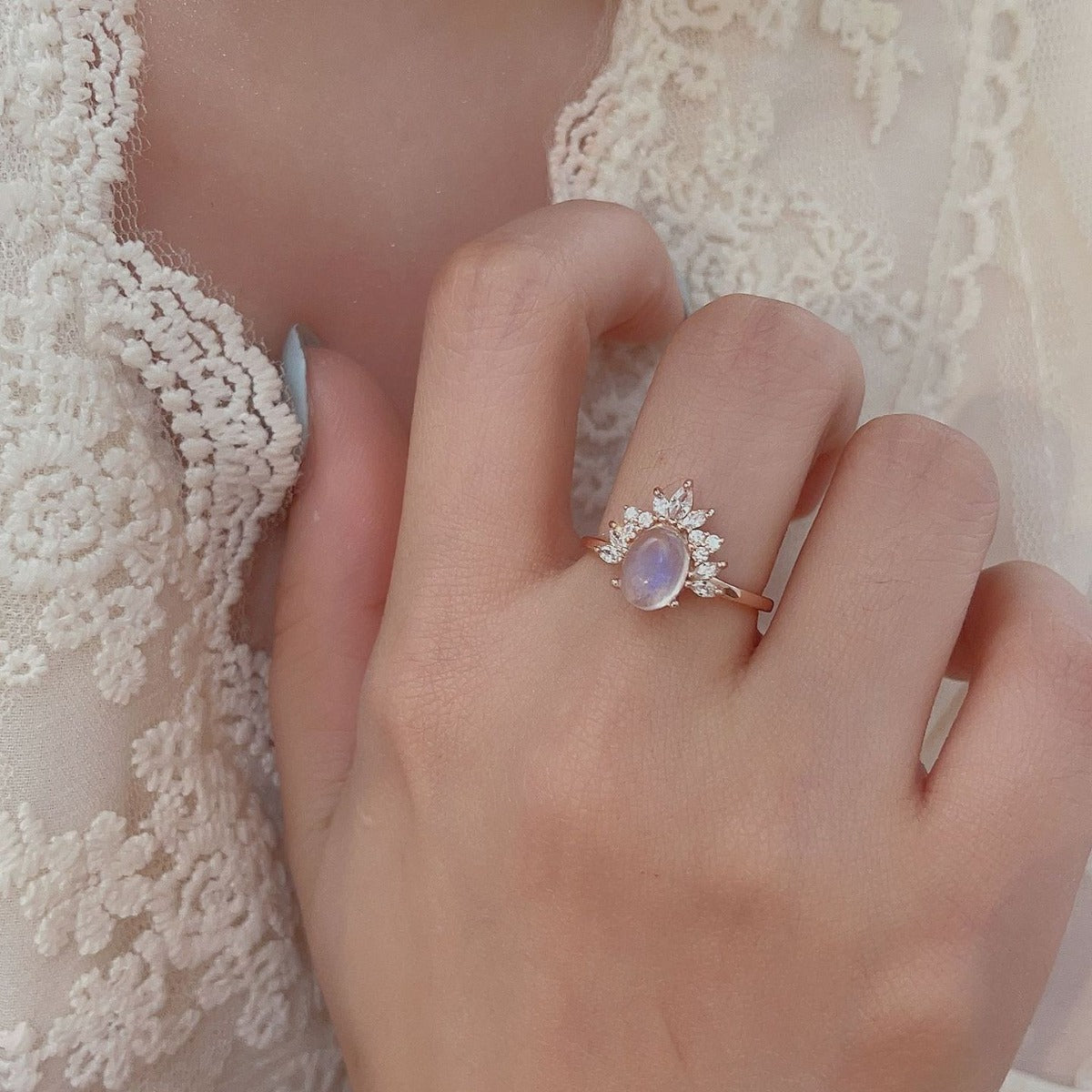 Luna Oval Ring – Moonstone & Rose Gold Vermeil