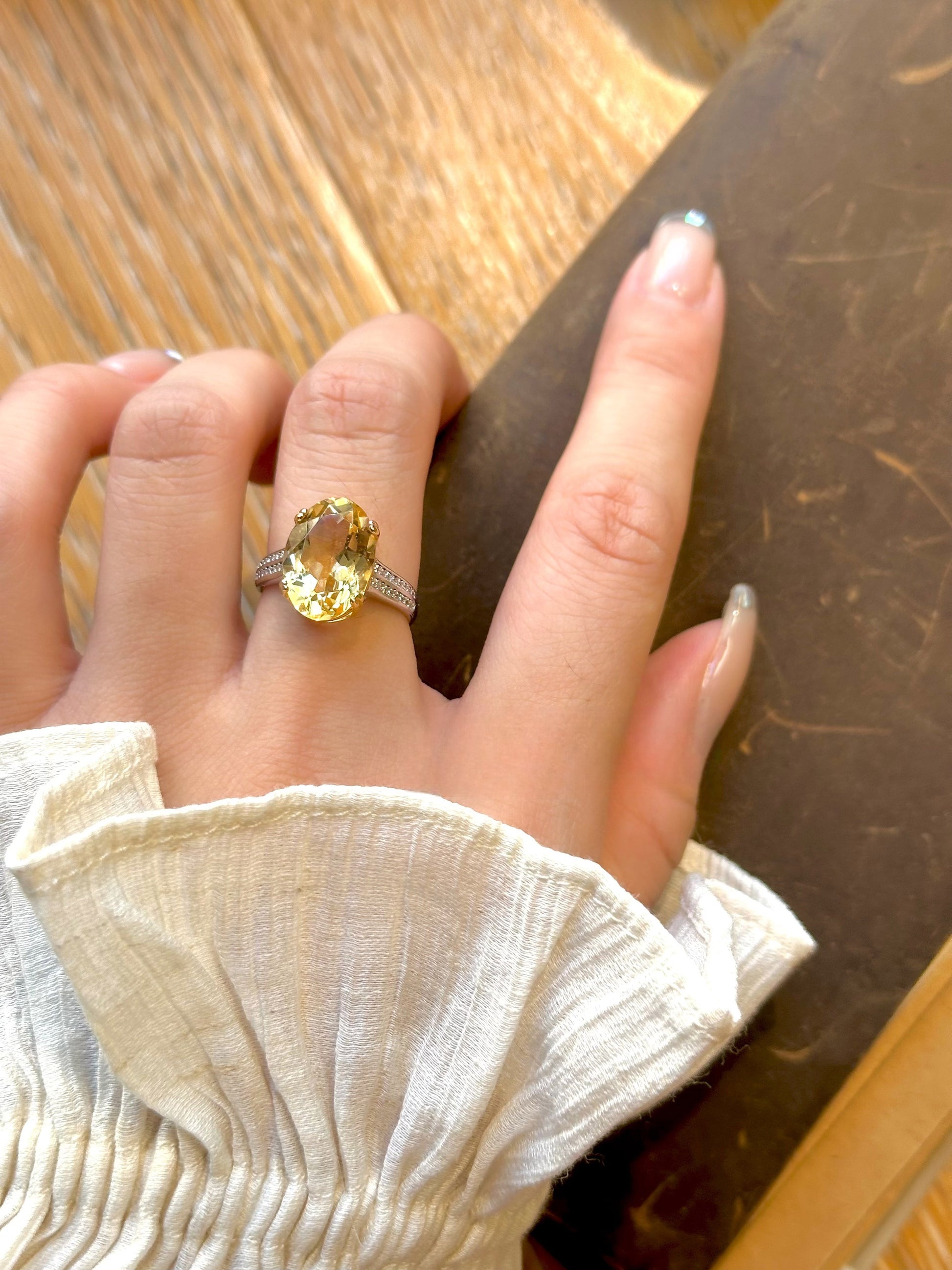 Sterling Silver Oval-Cut Citrine Ring