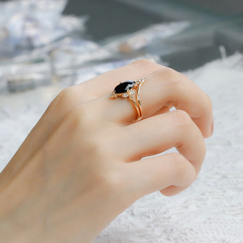 Sparkle Crown Ring Set with Black Onyx