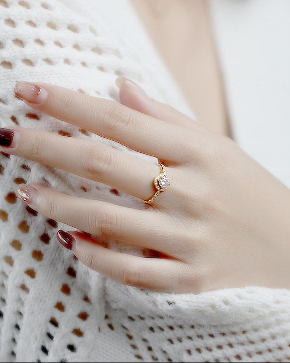 Round Moissanite Vintage Halo Ring