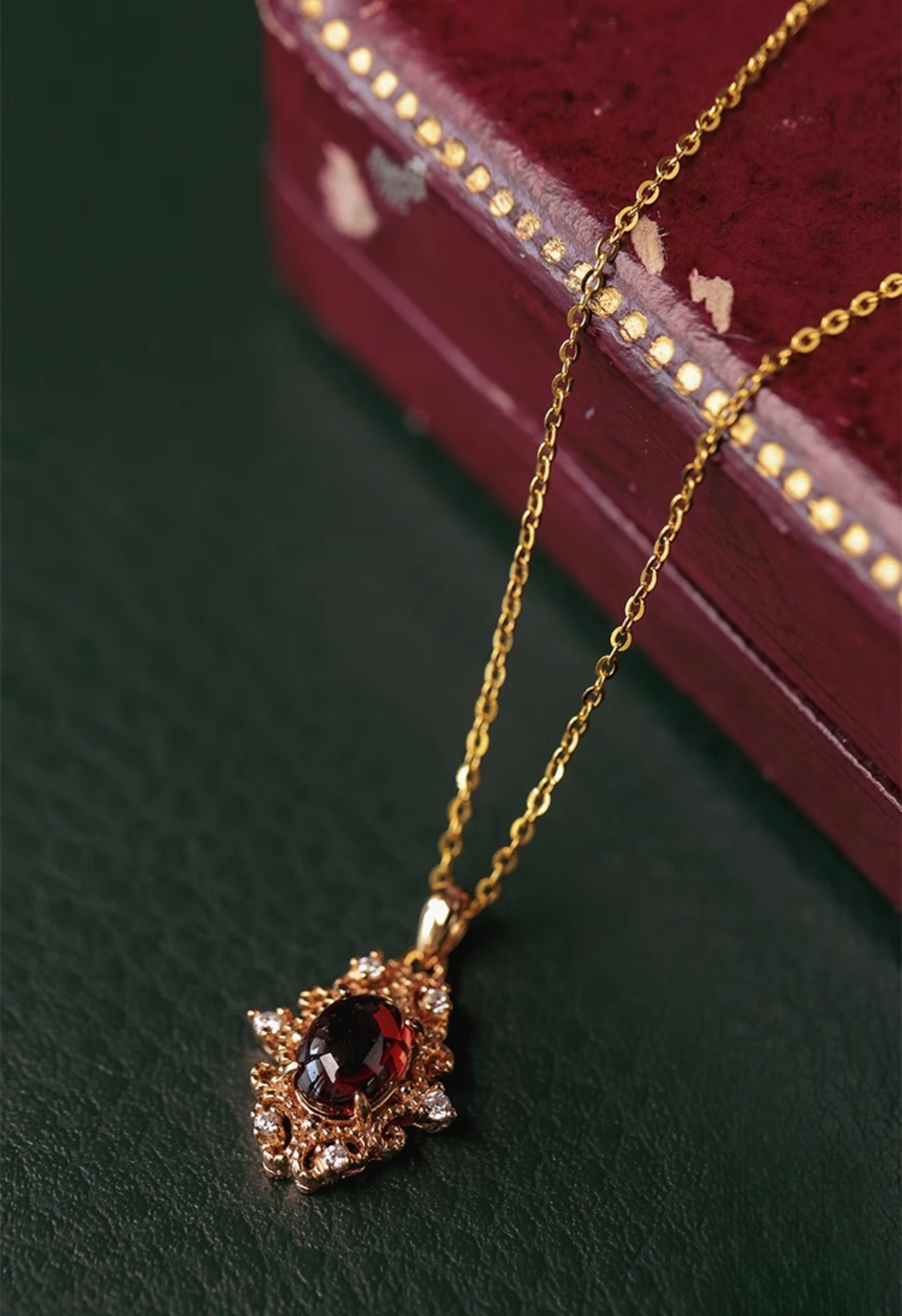 Vintage Bloom Garnet Necklace