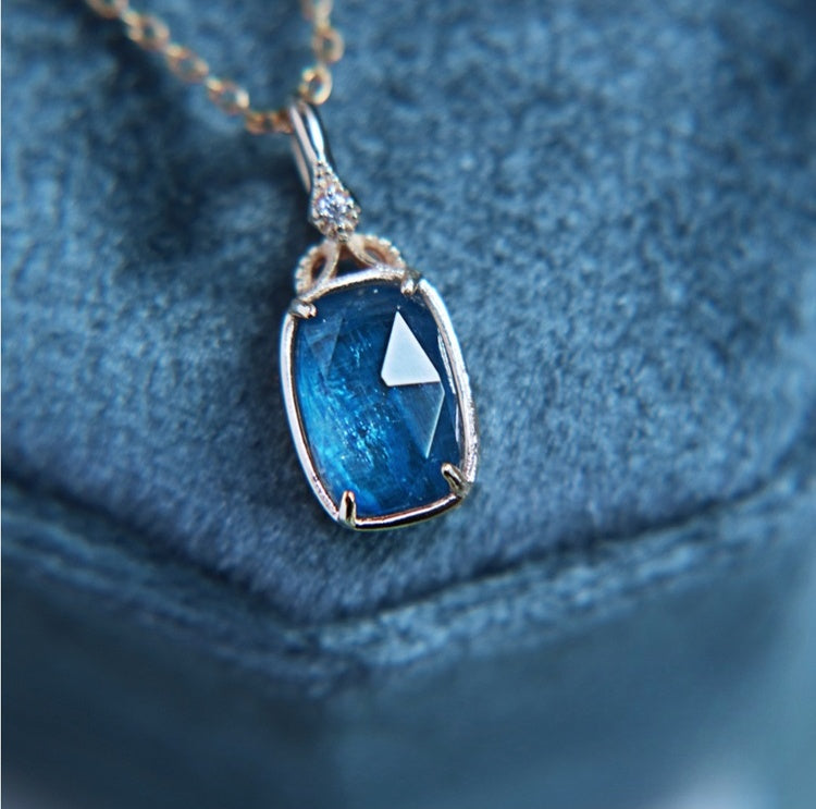 Sterling Silver Ocean Kyanite Necklace
