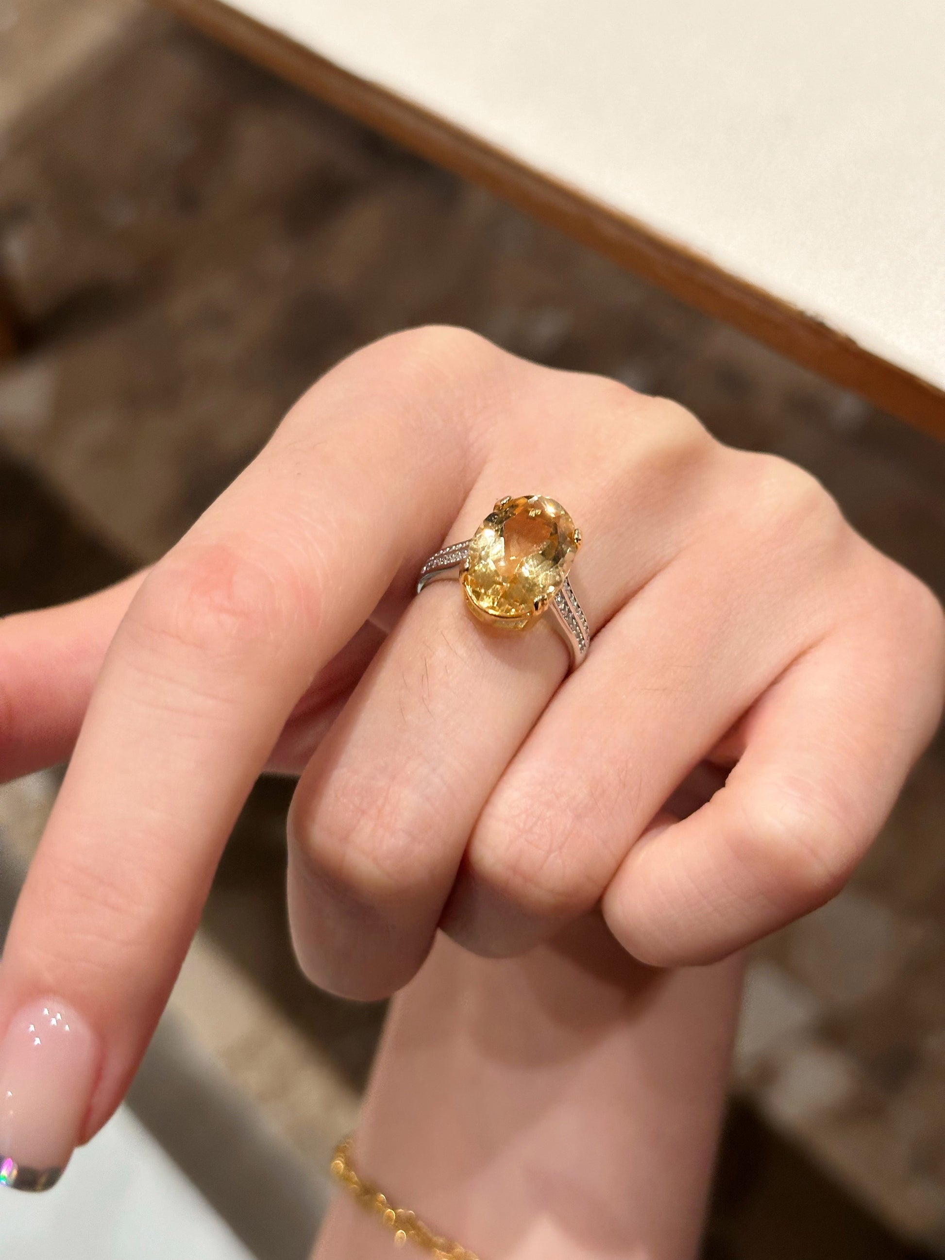 Sterling Silver Oval-Cut Citrine Ring