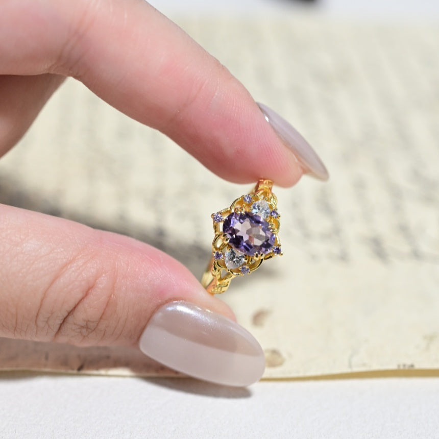 Vintage Oval Cut Amethyst Ring