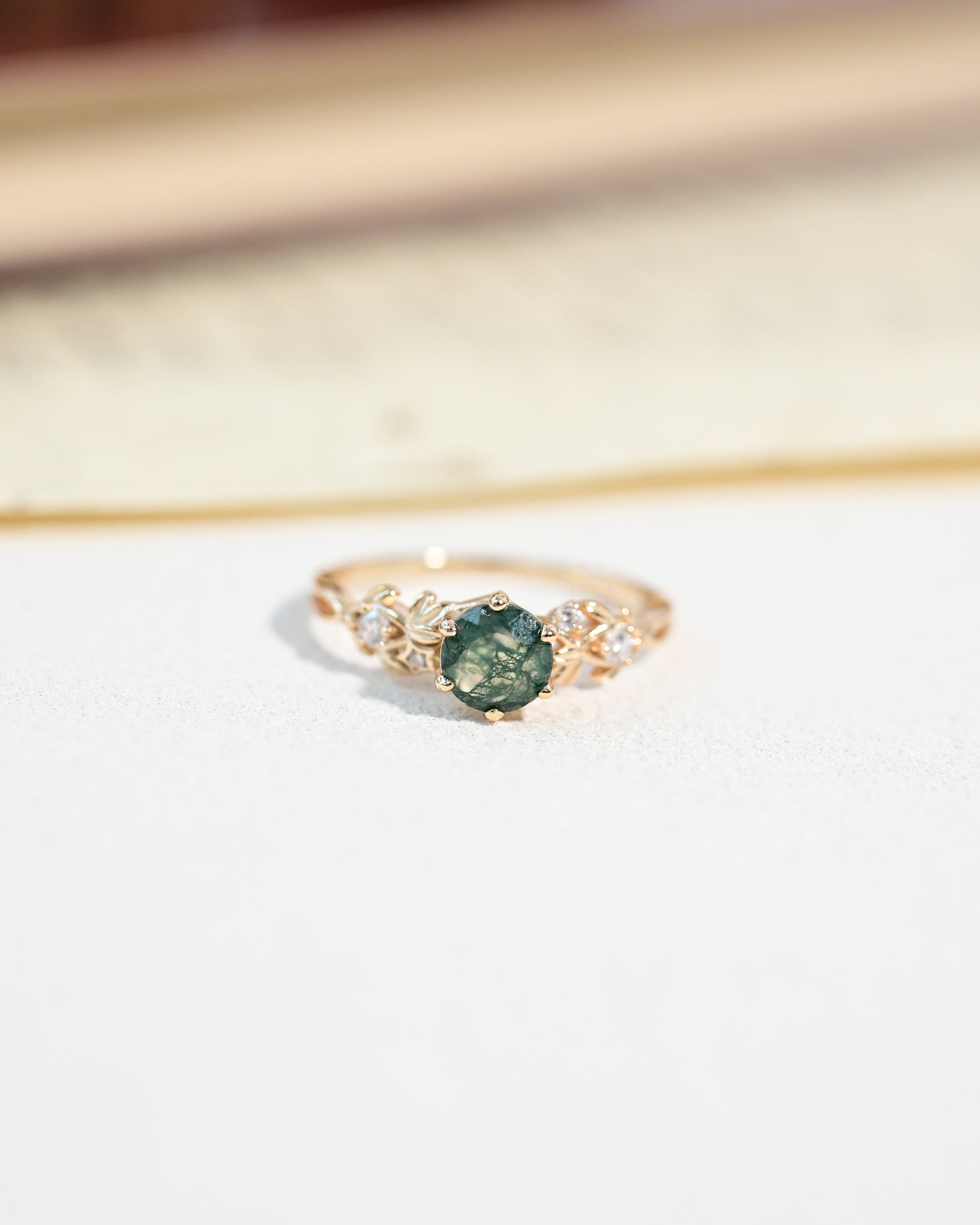 Bague en agate mousse feuille verdoyante