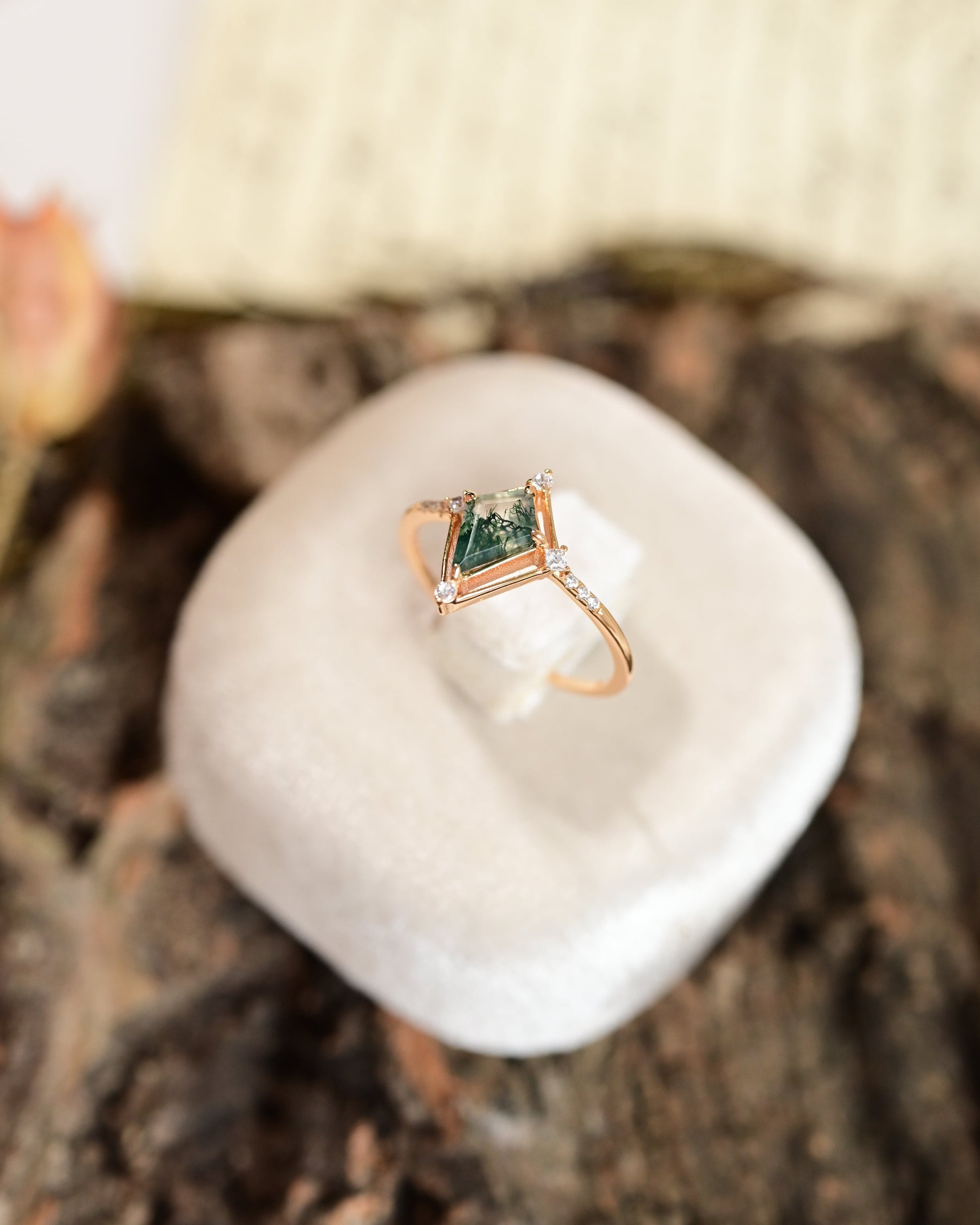 Verdant Kite-Cut Moss Agate Ring