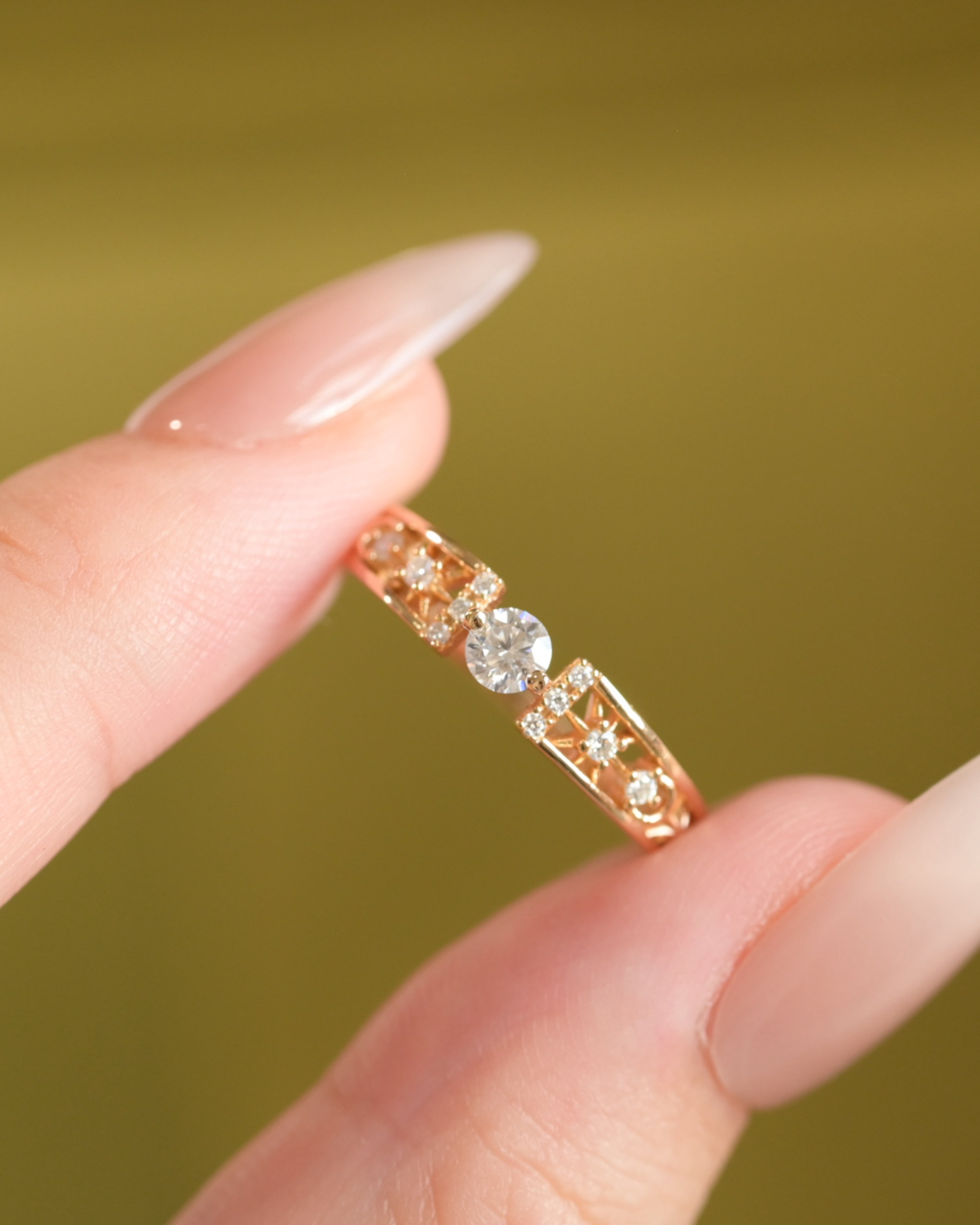 Vintage Openwork Moissanite Ring