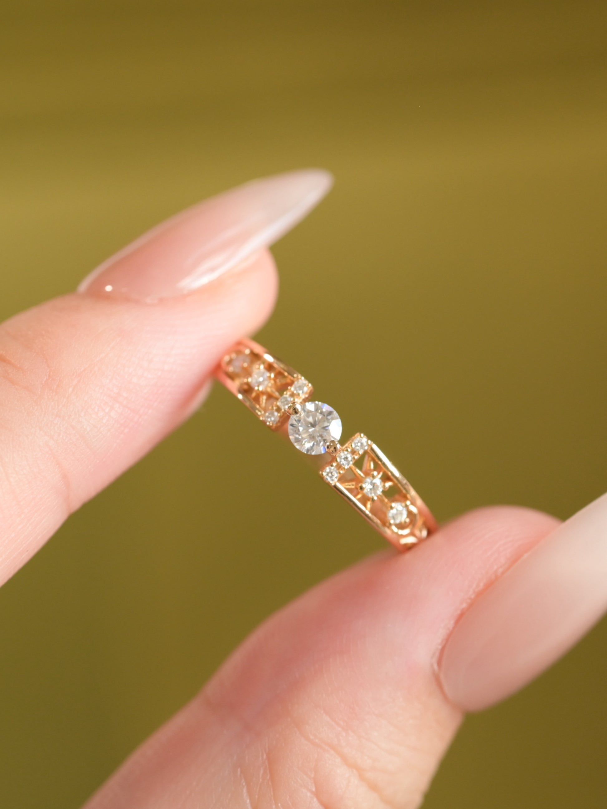 Vintage Openwork Moissanite Ring