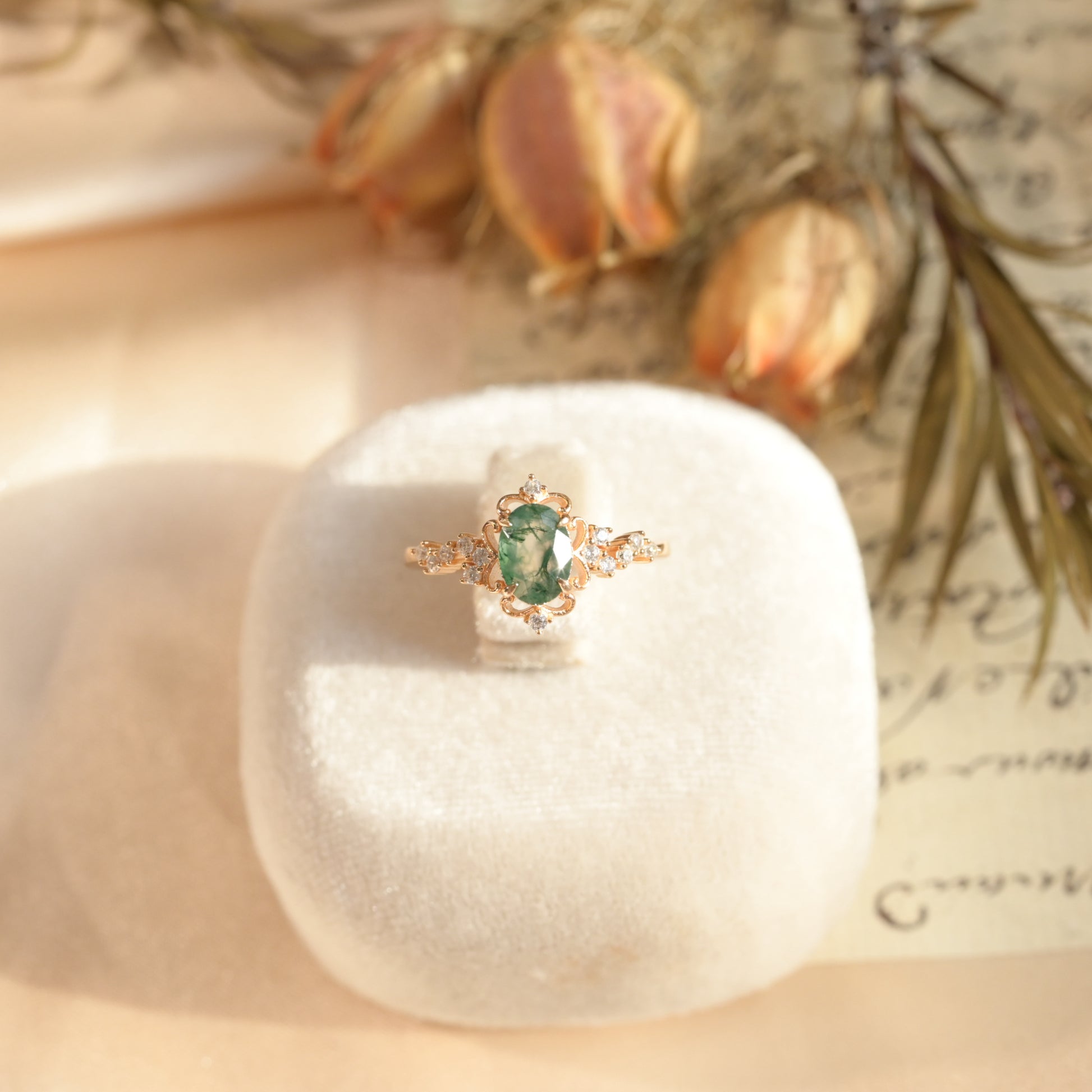 Vintage Oval Moss Agate Crown Ring