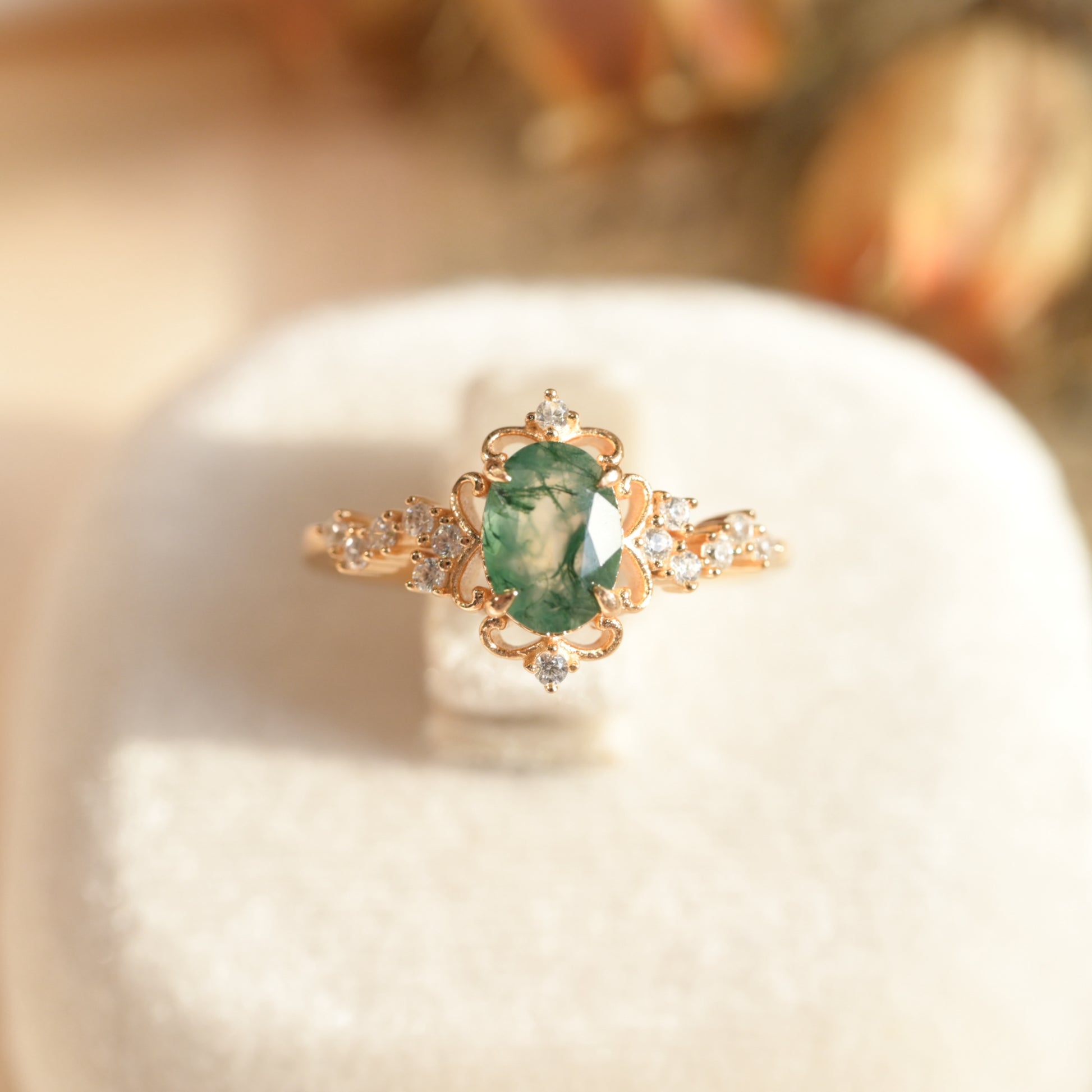 Vintage Oval Moss Agate Crown Ring