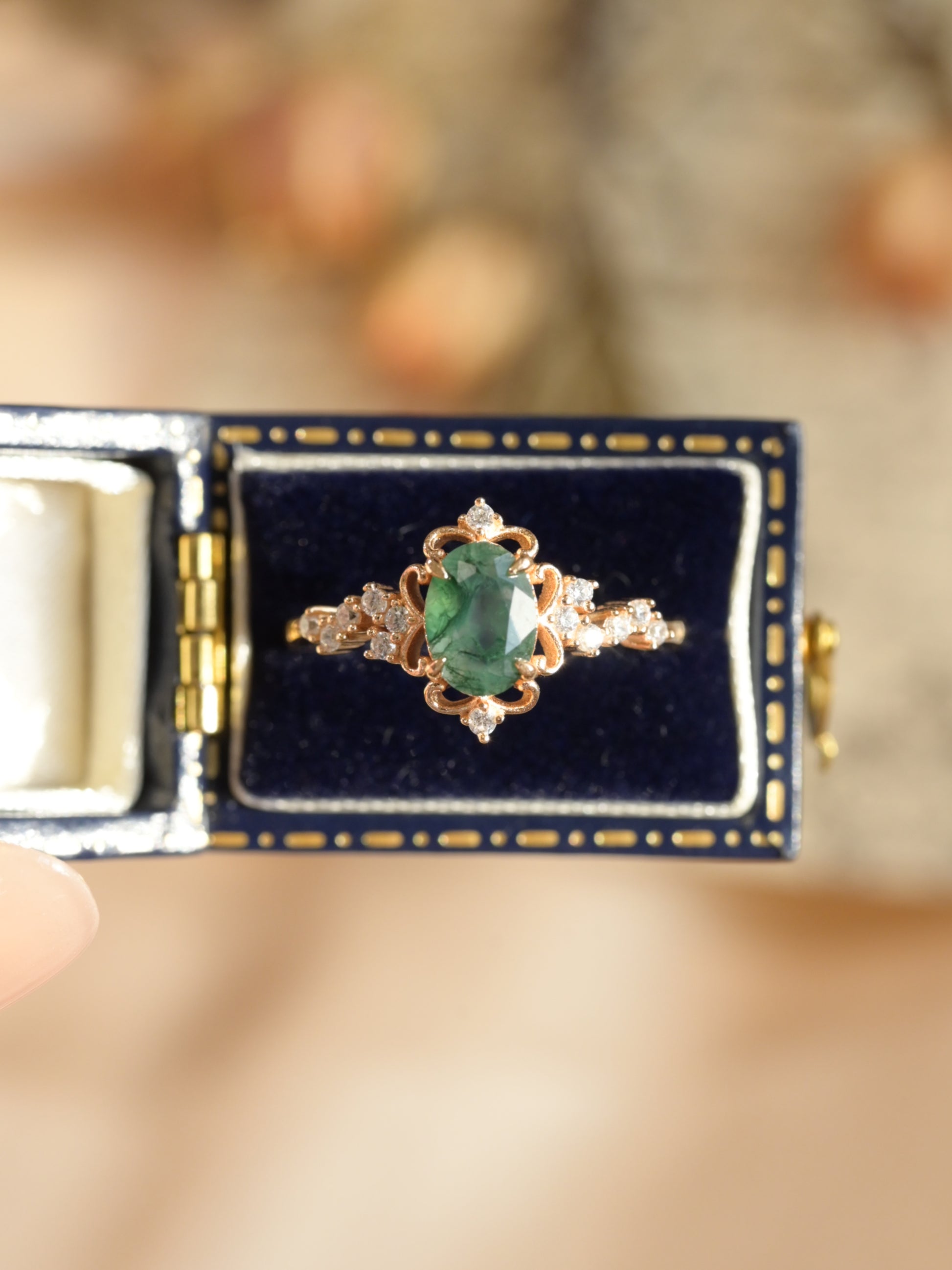 Vintage Oval Moss Agate Crown Ring