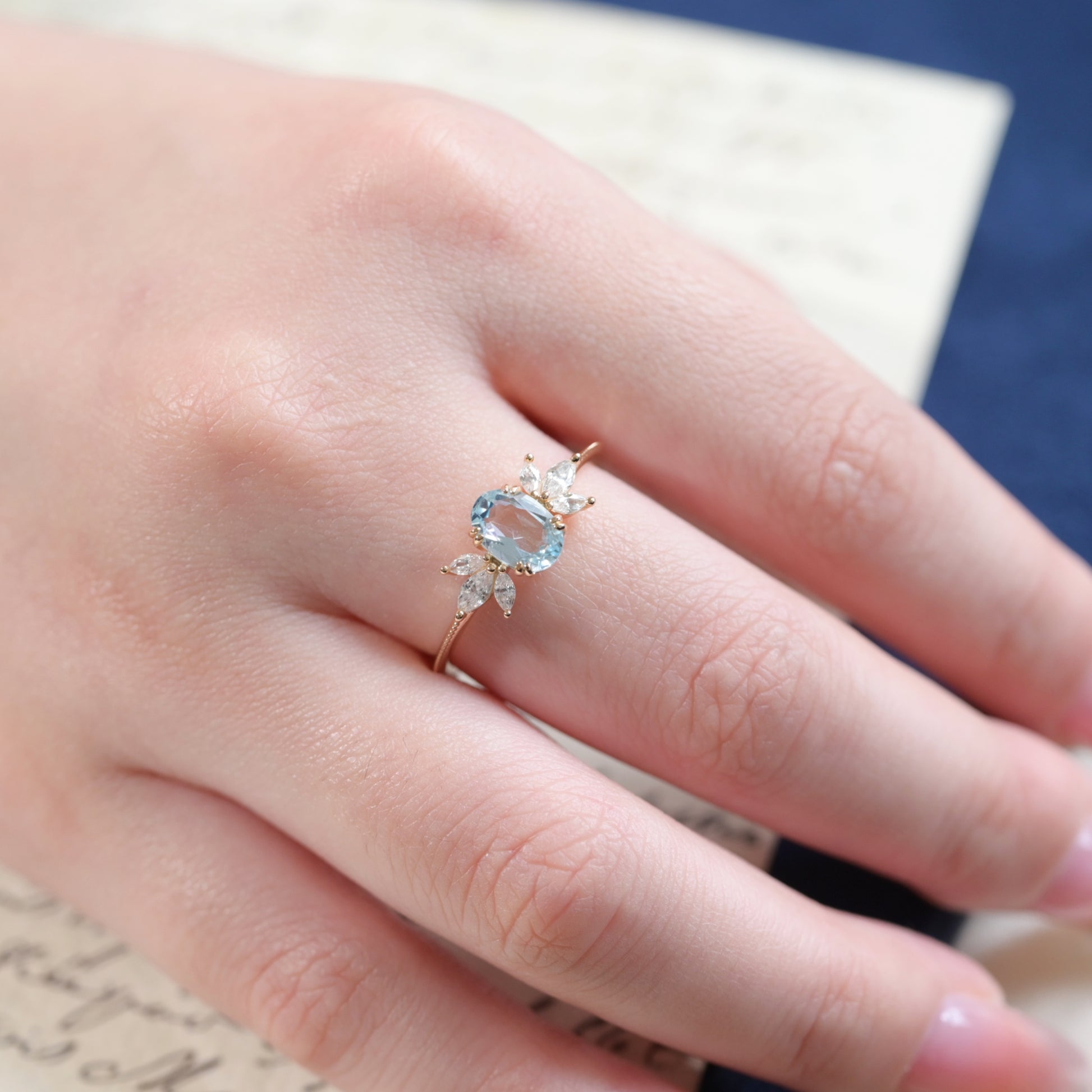 Anello Fioritura Topazio Blu