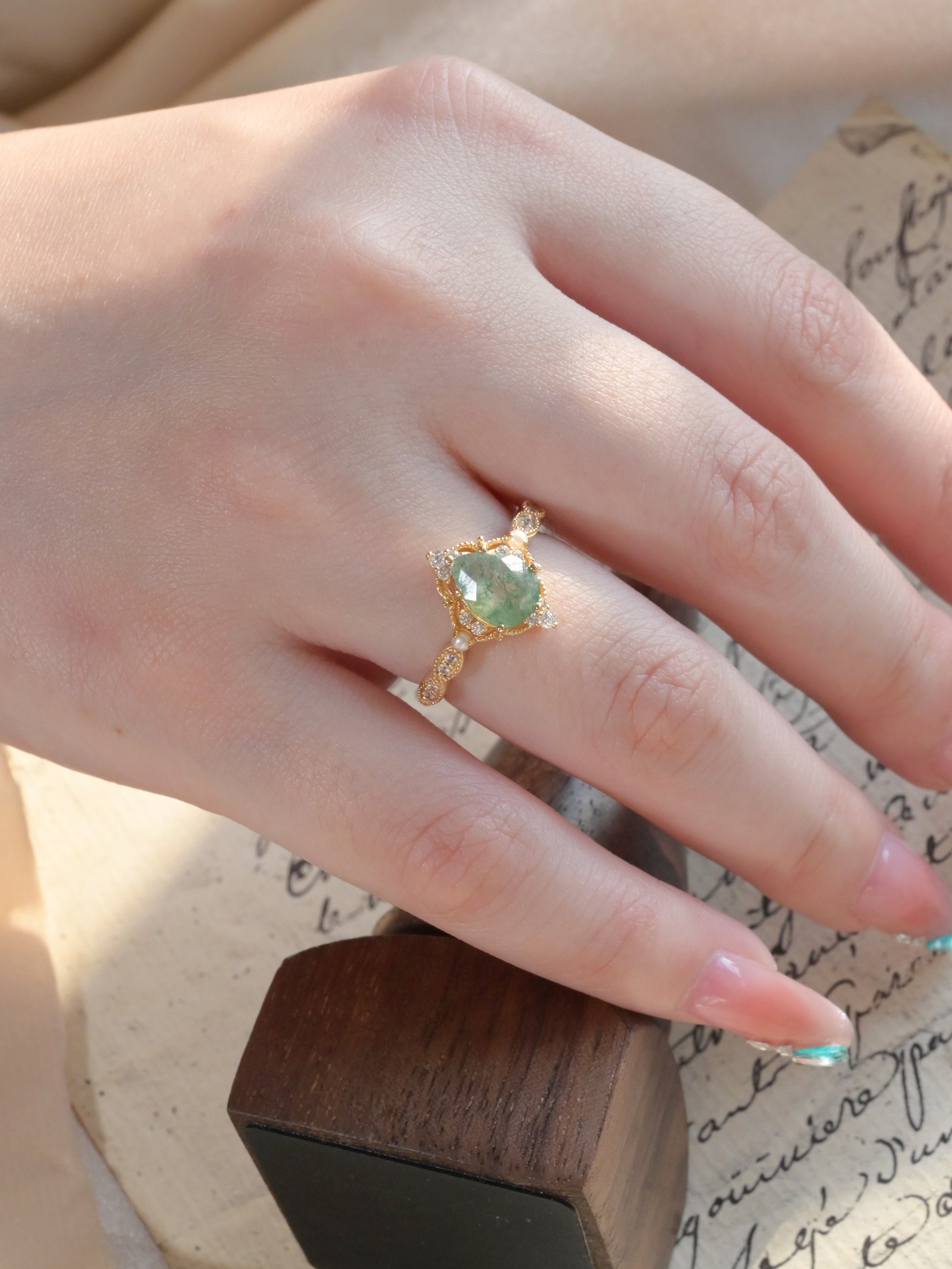 Vintage Birnenschliff Moosachat Perlenring