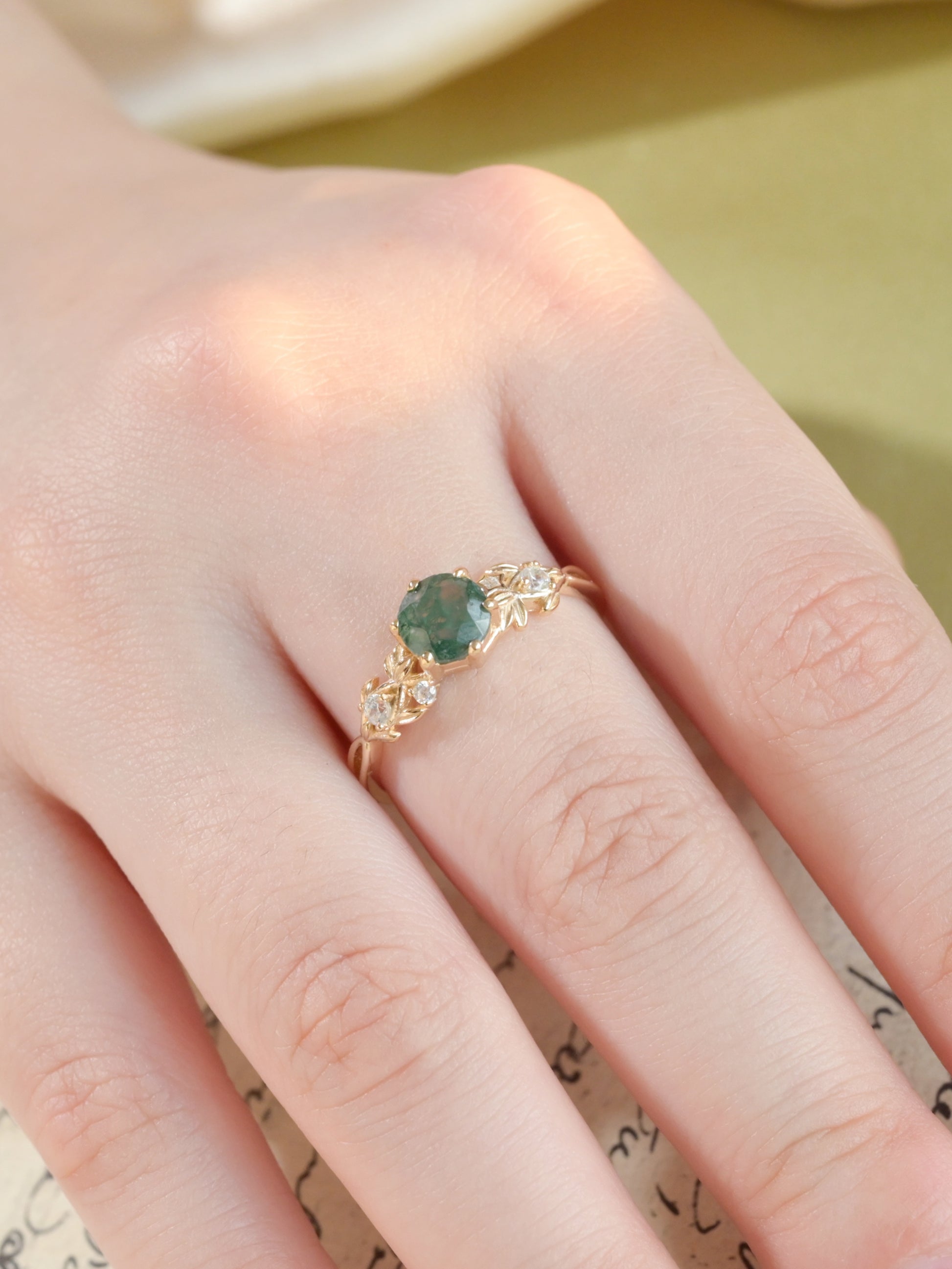 Anillo de Ágata Musgo Hoja Verde