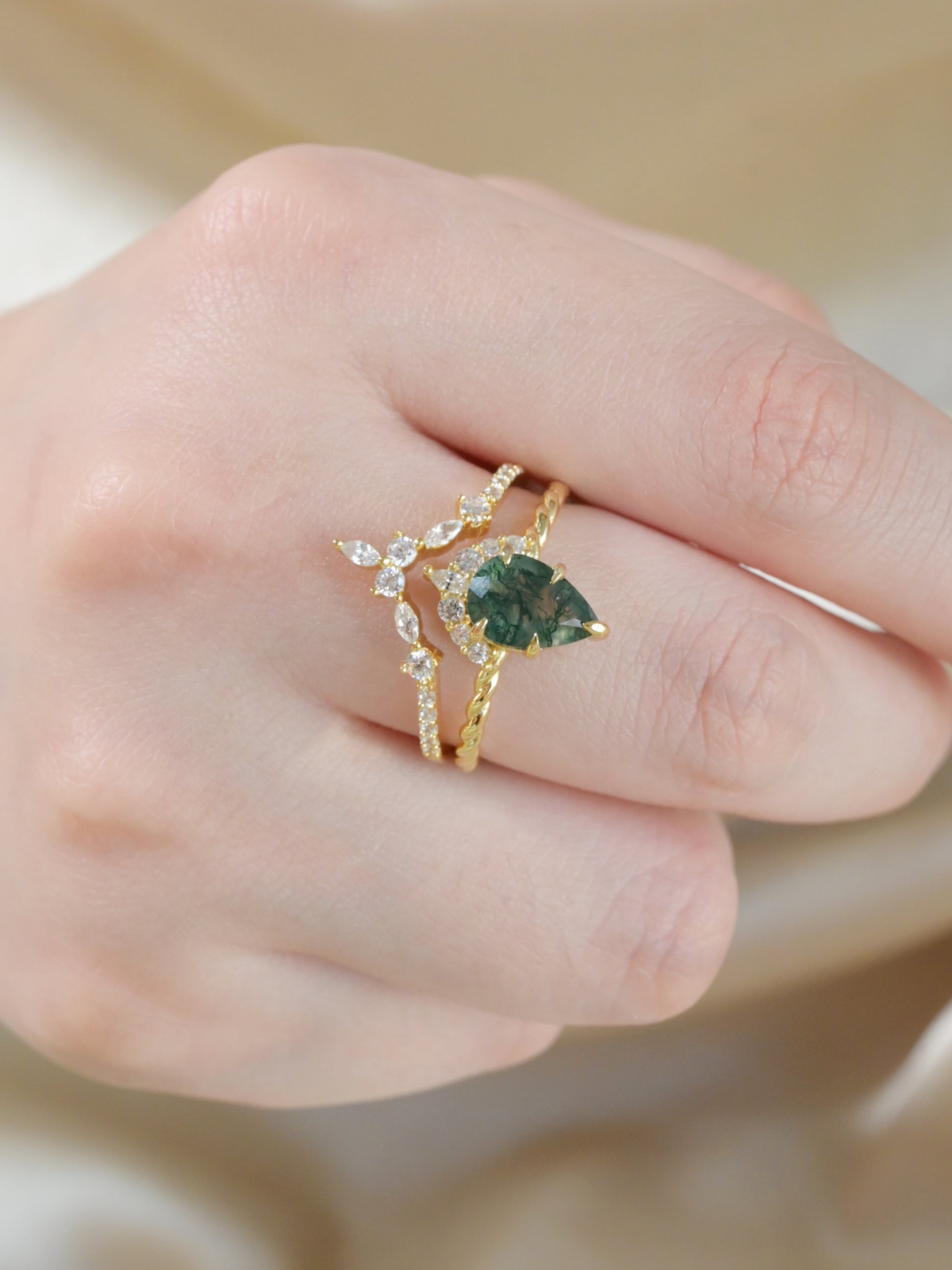 Conjunto de anillos apilables de ágata de musgo corte pera