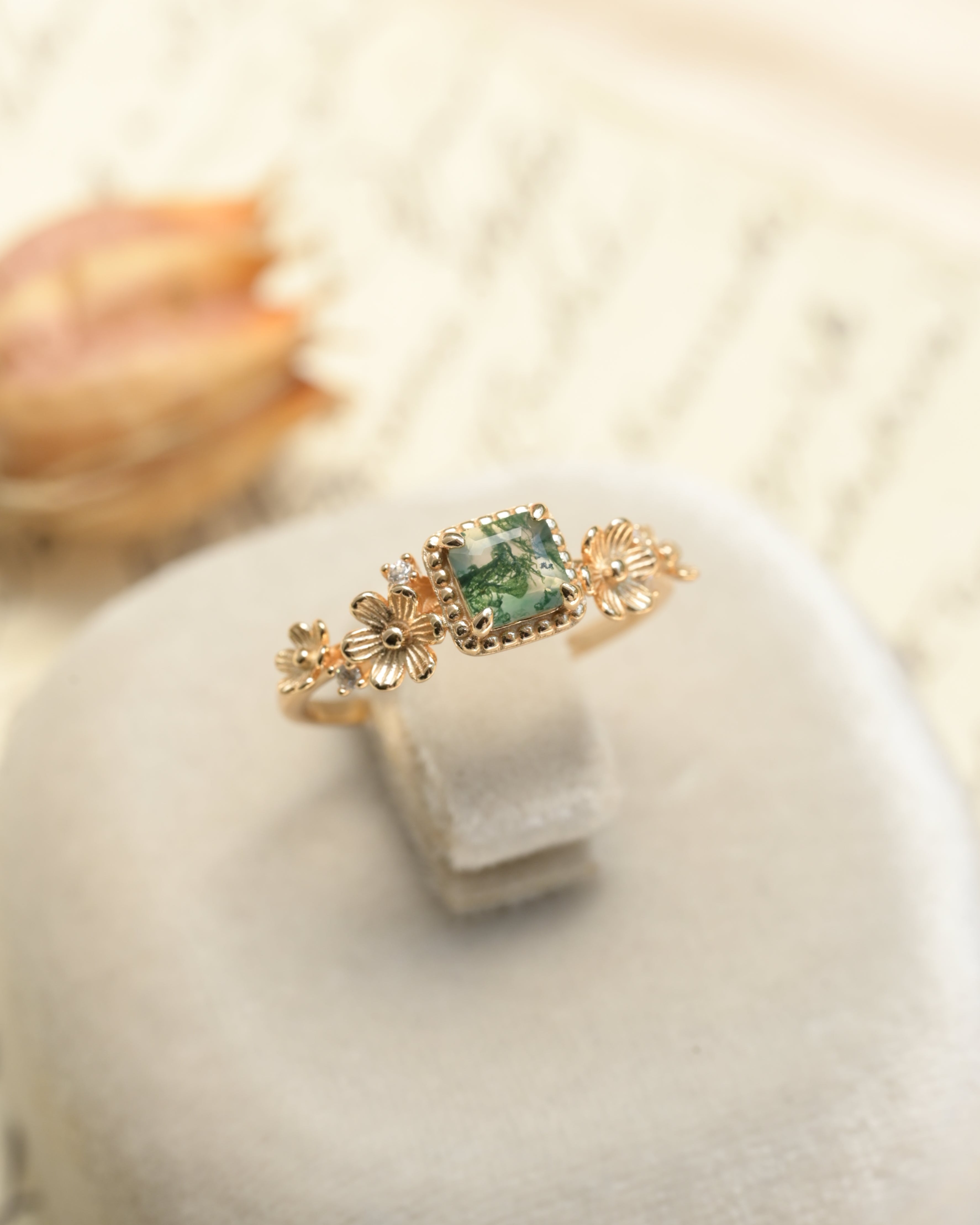 Vintage Square-Cut Moss Agate Floral Frame Ring