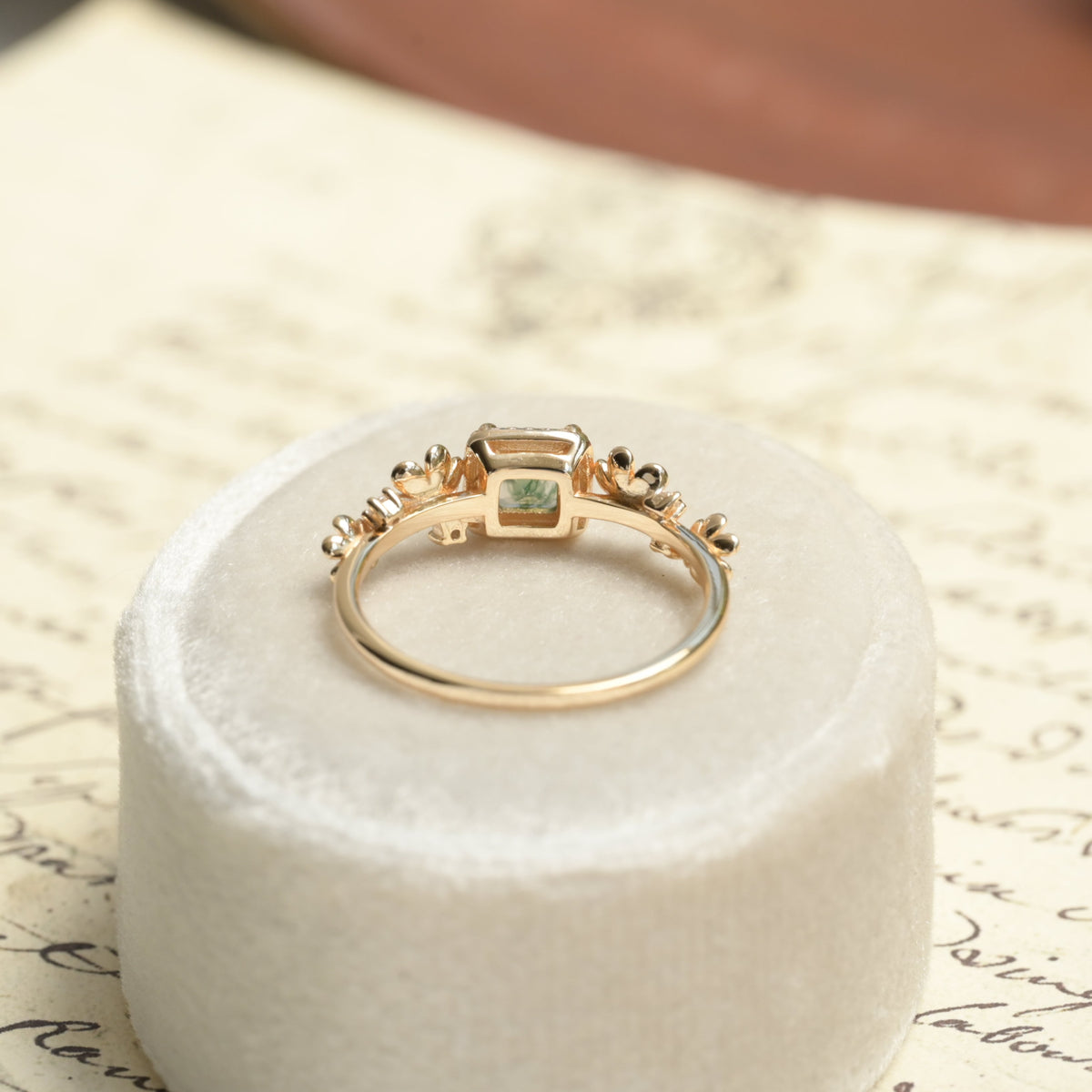 Vintage Square-Cut Moss Agate Floral Frame Ring