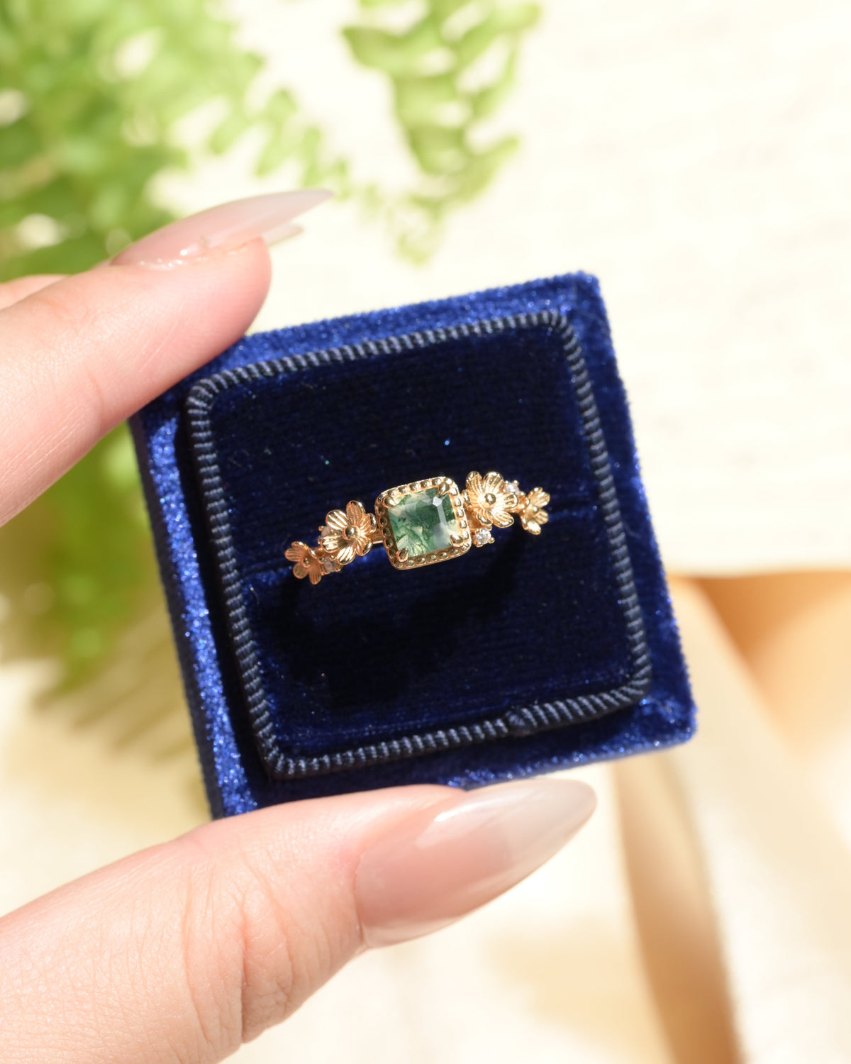 Vintage Square-Cut Moss Agate Floral Frame Ring