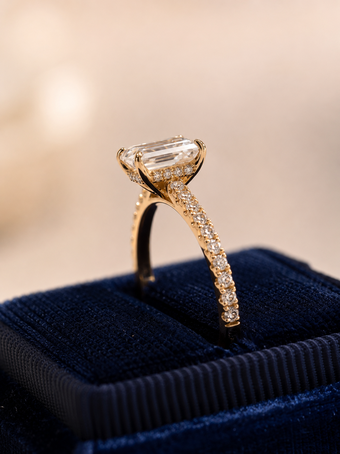 Bague Pavée Moissanite Taille Émeraude