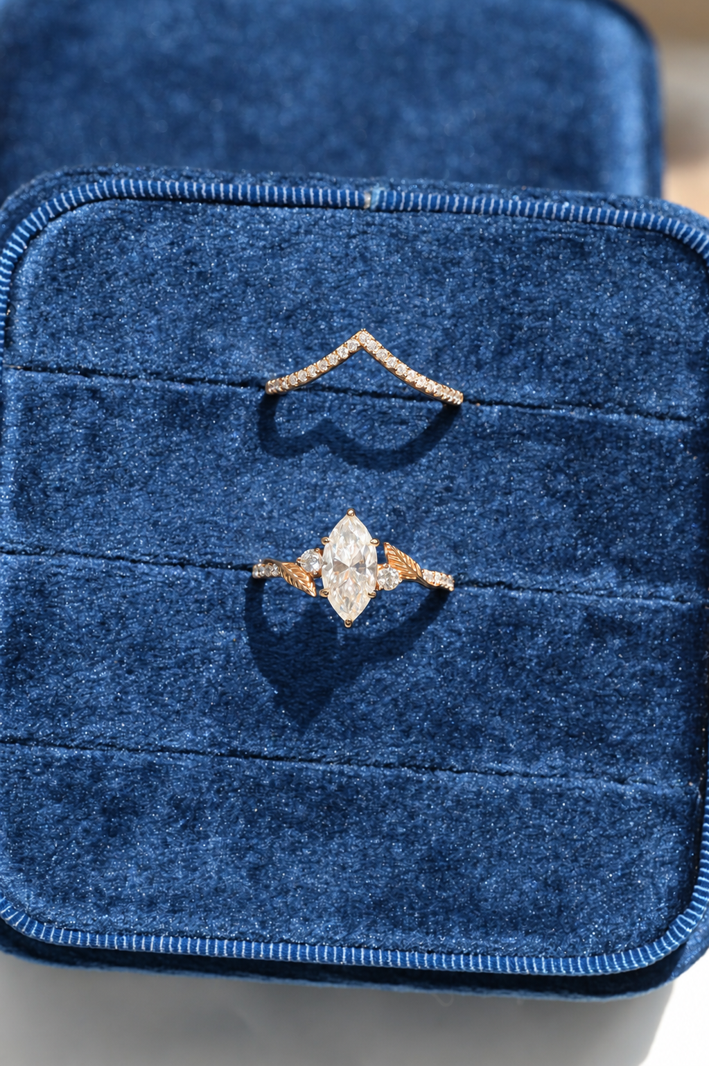 Marquise-Cut Moissanite Leaf Contour Ring Set