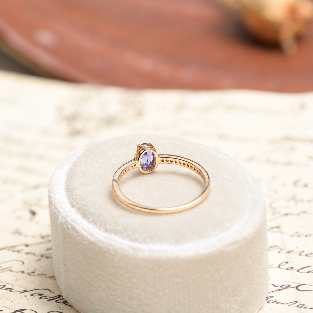 Oval Tanzanite Pavé Ring