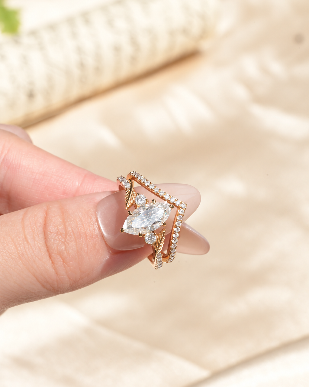 Marquise-Cut Moissanite Leaf Contour Ring Set