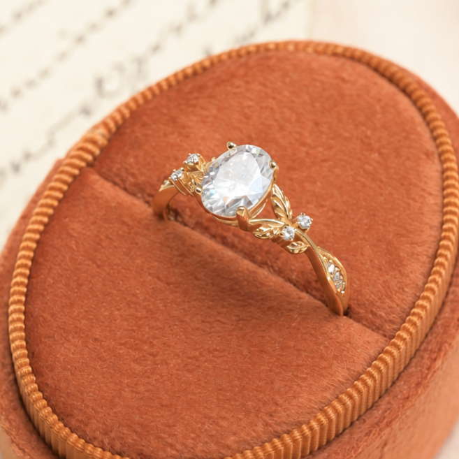 Oval-Cut Moissanite Vine Contour Ring Set