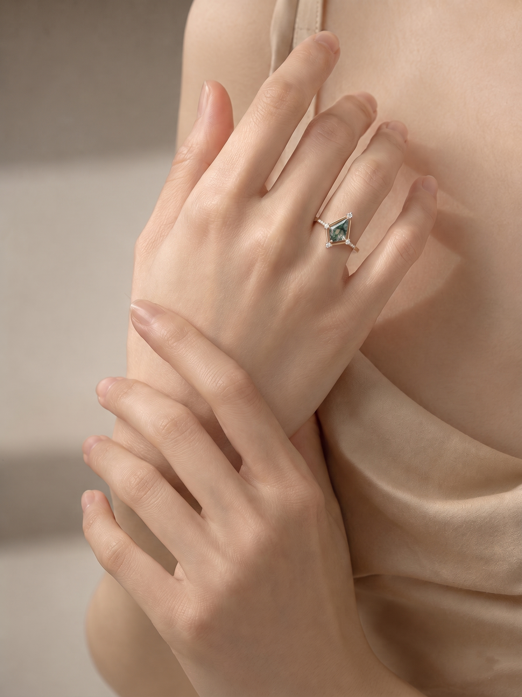 Verdant Kite-Cut Moss Agate Ring