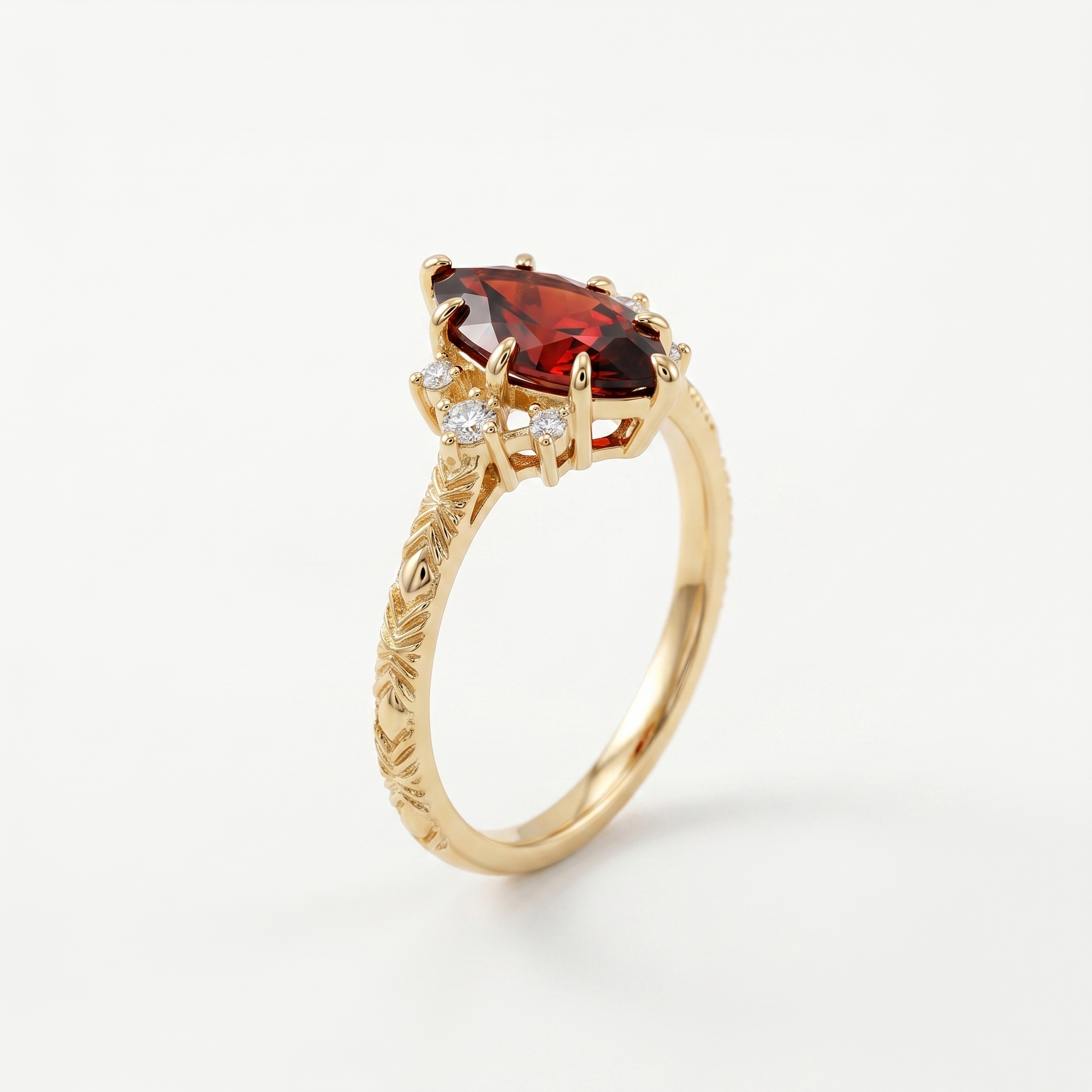 Bague vintage marquise en grenat vermeil