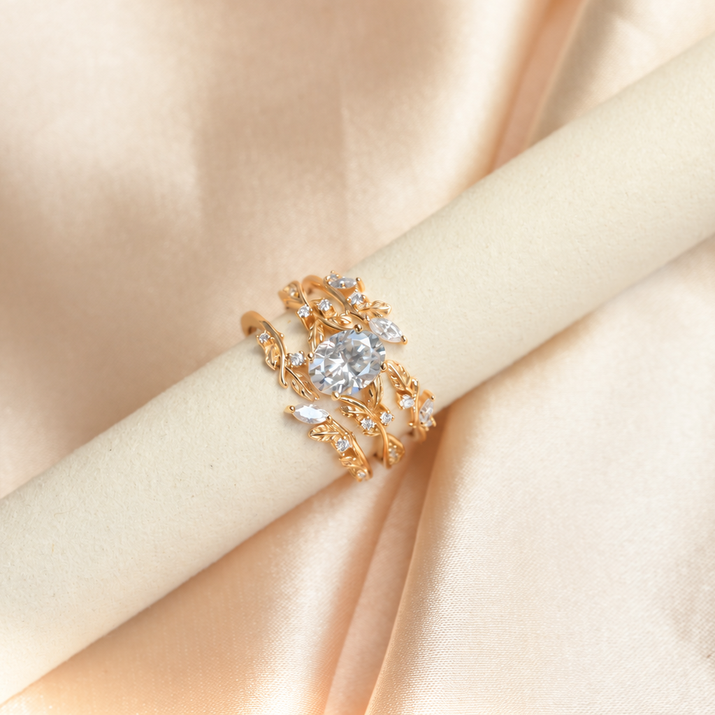 Ensemble de bagues avec couronne botanique en moissanite taille ovale vintage