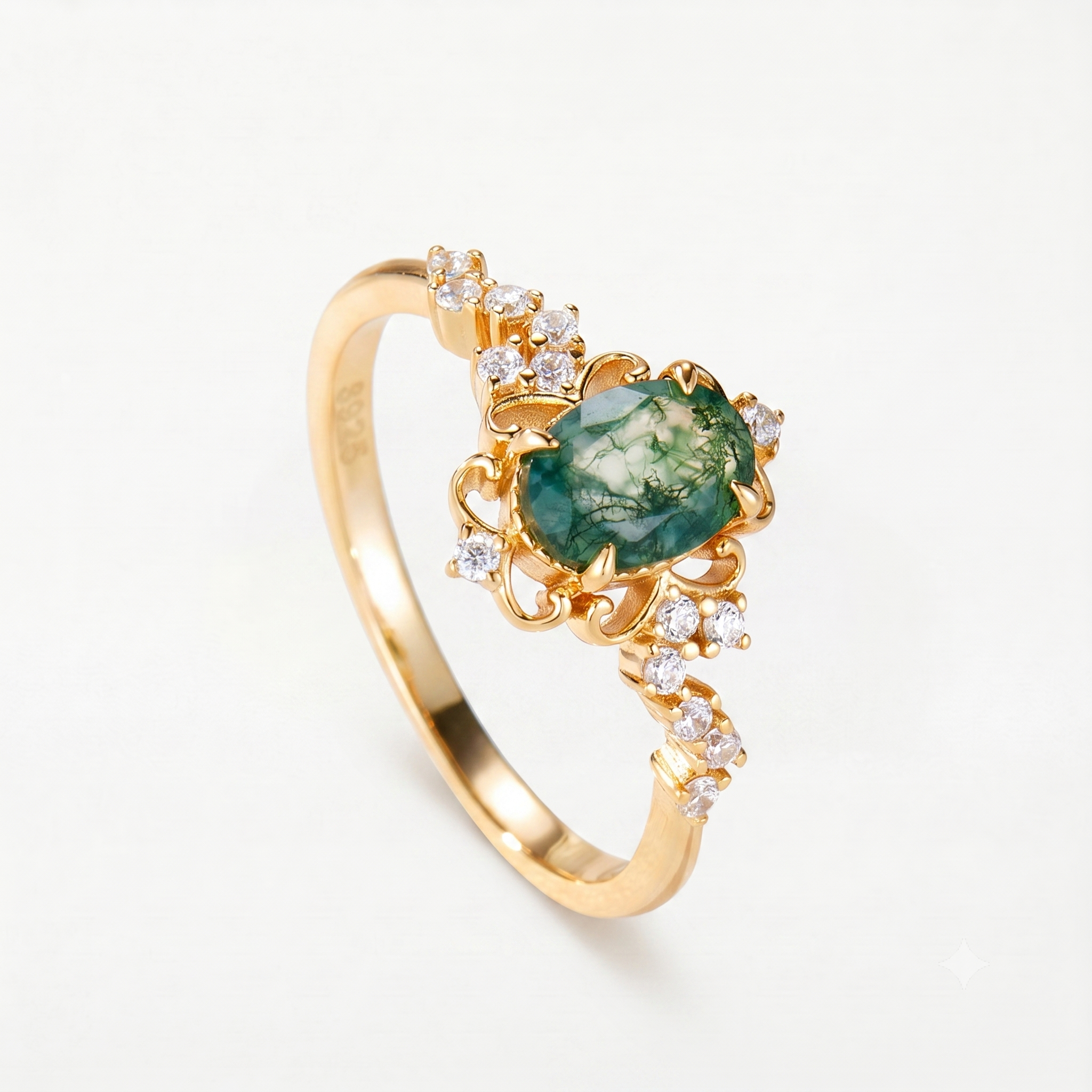 Vintage Oval Moss Agate Crown Ring