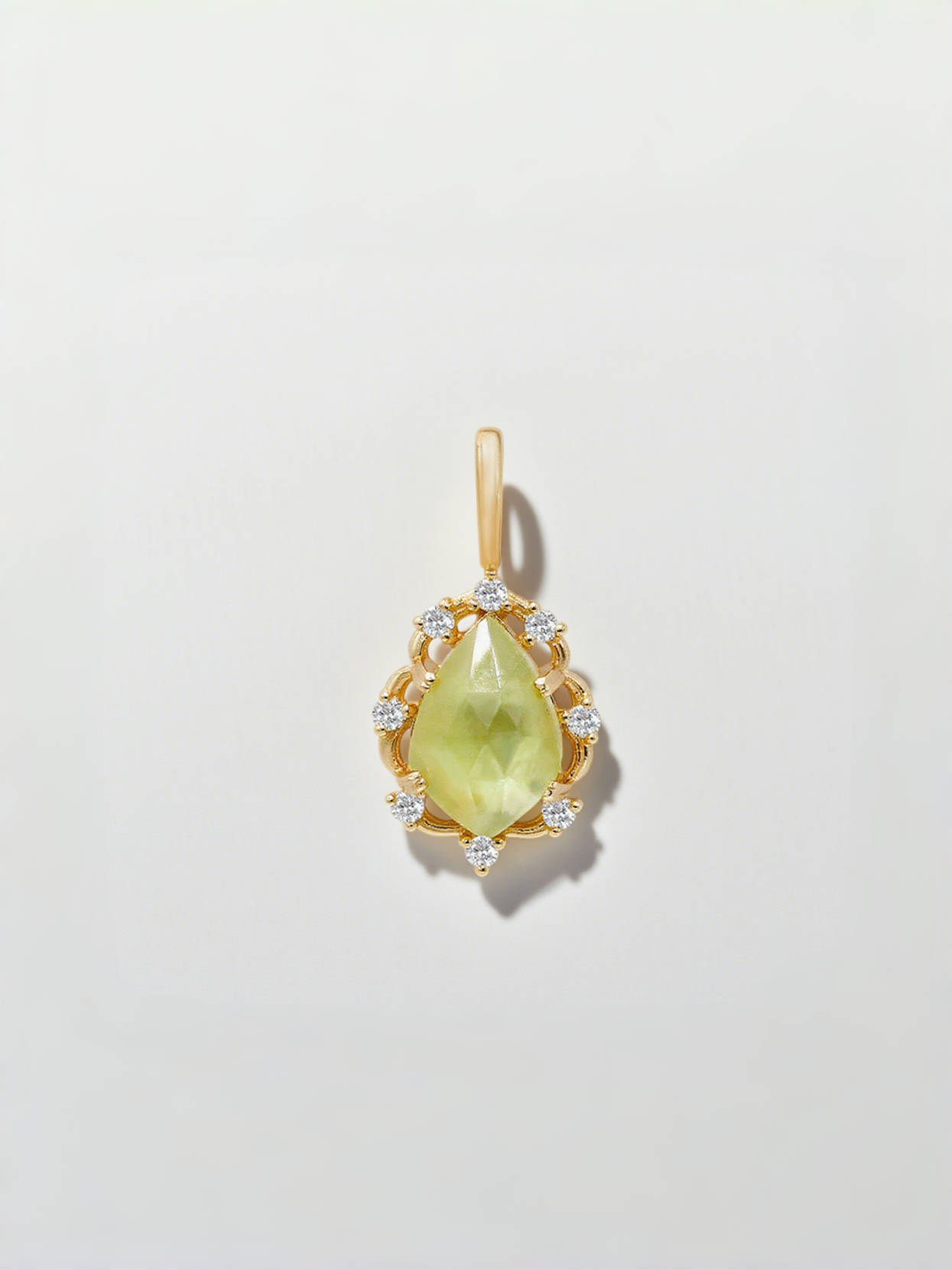 Vintage Grace Peridot Pendant